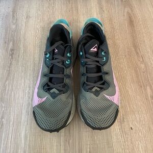 Nike Pegasus Tennis Shoes